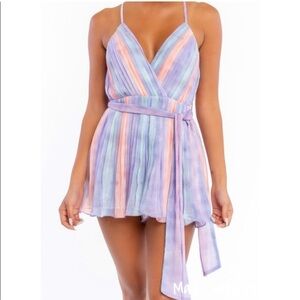 Luxelle Woman’s Pastel Accordion Romper/ Size Medium.